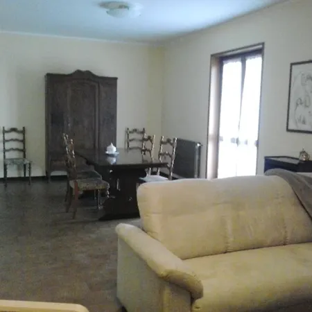 Visconti Apartment Castelvetro Piacentino